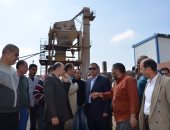 محافظ كفر الشيخ يتفقد مشروع الرصف الجديد ويتابع توصيات بيت العائلة