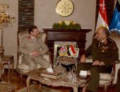 الفريق محمود حجازى يلتقى نائب رئيس هيئة أركان الدفاع البريطانى