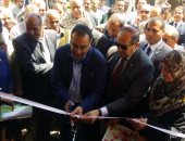 بالصور.. استقبال وزير الإسكان بالطبل البلدى خلال افتتاح "السماكين" بسوهاج
