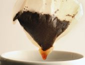 من التنظيف للشعر اللامع..9 استخدامات لا نعرفها لباكيت الشاى بعد استخدامه