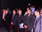 بالصور.. بدء مؤتمر مهرجان الإسماعيلية بدقيقة حداد على روح سمير فريد والقليوبى