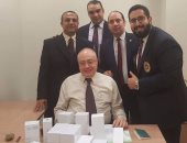 جمارك مطار القاهرة تحبط محاولة تهريب كمية من الساعات الثمينة