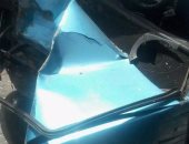 قارئ يشارك بصور حادث سيارة ميكروباص بأخرى ملاكى أمام مدرسة فى المطرية