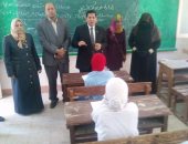 وكيل تعليم كفر الشيخ يتفقد لجان البوكليت بالمدارس 