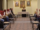 طالبات الدراسات الإسلامية بالأقصر يقدمن العزاء بكنيسة العذراء