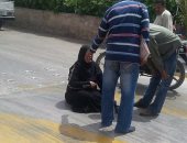 محافظة الأقصر ردا على افتراش سيدة الأرض أمام ديوانها: حصلت على مساعدات من قبل