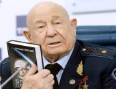زمن الأوائل" كتاب يحكى الصراع الأمريكى الروسى حول "الفضاء"