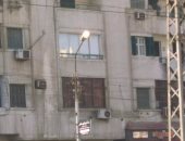 أعمدة الإنارة مضاءة نهارا فى شارع الحجاز بمنطقة مصر الجديدة