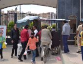 بالصور.. المئات يحتفلون بأعياد شم النسيم بحدائق البحيرة