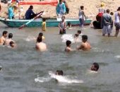 بالفيديو.. «البلبطة فى النيل».. أبرز مظاهر الاحتفال بشم النسيم فى العياط