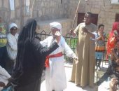  أبرز مشاهد "شم النسيم" بالأقصر سيدة ورجل مسنان يرقصان بميدان أبو الحجاج