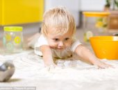 "مش لازم تنضفى".. علماء أمريكيون: قلة تنظيف المنزل تقوى مناعة الطفل 