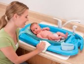 للأمهات الجديدات.. إليكِ الدليل خطوة بخطوة لاستحمام المولود الجديد