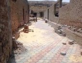 نائبة محافظ القاهرة تتفقد طريق قرية الفواخير بمصر القديمة