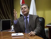وزير النقل يلتقى "مميش" لبحث إعداد مخطط عام للموانئ المصرية