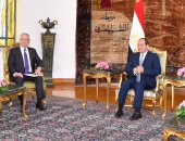 وزير الدفاع الأمريكى يؤكد للرئيس السيسى قوة التعاون العسكرى مع مصر