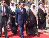 أمير الرياض على رأس مودعى الرئيس السيسي بالسعودية