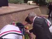 بالفيديو.. محافظ شمال سيناء يقدم التحية لأرواح شهداء حرب تحرير سيناء