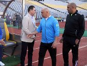 بالصور.. شاهد.. انفعالات إيناسيو وحسام حسن بالشوط الأول فى موقعة البرج