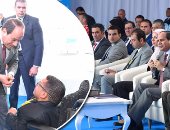 بالفيديو.. سر بكاء "الشاب المعاق" أمام السيسى.. أحمد رأفت: "كان نفسى أدخل الجيش وأخدم بلدى".. ويؤكد: "فوجئت باستدعاء الرئيس علشان يسلم عليا".. ويوجه رسالة للشباب: "مصر هتتقدم طول ما احنا بنساعد بلدنا"