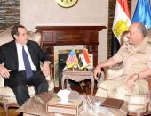  رئيس الأركان يلتقى القائم بأعمال مساعد وزير الخارجية الأمريكية للشرق الأدنى