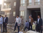 وزير الإسكان يتفقد وحدات المرحلة الثانية بمشروع "دار مصر" بالشيخ زايد