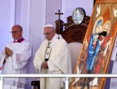 ننشر صور ترأس بابا الفاتيكان للقداس الإلهى فى ستاد الدفاع الجوى