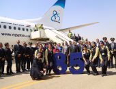 بالصور.. وزير الطيران يستقبل طائرة مصر للطيران الثالثة من طراز بوينج بمطار القاهرة