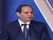 بالفيديو.. السيسى لـ"عمرو أديب": ميصحش ننام وبيننا أسر تعيش فى منازل بدون سقف
