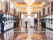 محمد بن زايد يودع المستشارة الألمانية بمطار أبو ظبى