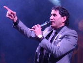 أحمد شيبة يسجل "اتقل اتكيف" الأغنية الدعائية مسلسل "السر"