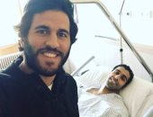 مروان محسن يزور لاعب طائرة الأهلى فى ألمانيا بعد جراحة الصليبى