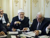 بالصور.. على جمعة يطالب بالتفرقة بين الفتاوى العامة والخاصة خلال مناقشة "تنظيم الفتوى"