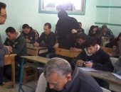 هيئة تعليم الكبار تعلن عن محو أمية " 1227" مواطن بدمياط