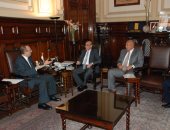 وزير الزراعة يبحث مع محافظى الوادى الجديد وبنى سويف تطوير القطاع الزراعى