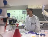 طالبة بجامعة أكسفورد تطور أول شبكية اصطناعية لعلاج العمى