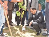 رئيس جامعة دمنهور يفتتح فعاليات الأسبوع البيئى السادس