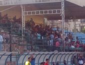 بالصور.. مشادات بين جماهير الإسماعيلى وطنطا