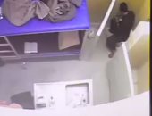 بالفيديو.. متحدث الرئيس الإسرائيلى يزعم كسر مروان البرغوثى إضراب الكرامة