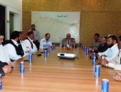 بالصور..مدير أمن مطروح يجتمع بالغرفة التجارية والتموين لضبط السوق قبل رمضان