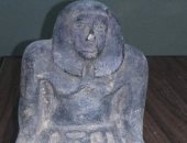 بالصور.. شرطة السياحة تضبط تمثال كاتب فرعونى بحوزة مواطن بالوادى الجديد