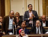 بالفيديو والصور.. كواليس الاجتماع الثالث لمناقشة "تعيين الحدود" فى البرلمان.. ممثل القوات المسلحة: لم نتدخل فى الاتفاقية إلا فنيا.. لم تسقط نقطة دم واحدة على تيران وصنافير.. ويؤكد: لن نفرط فى ذرة من تراب مصر