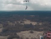 بالفيديو.. القفز من السماء أحدث استخدامات الطائرات بدون طيار