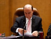 مميش : عبور 51  سفينة بحمولة 2.6 مليون طن