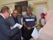 محافظ بنى سويف:نواجه التعديات على أراضى الدولة بالقانون ولصالح المواطن