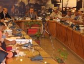 محافظ دمياط يعقد اجتماعا أمنيا موسعا لمناقشة استعادة أراضي الدولة 