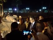 بالفيديو..وزير الآثار يعطى شارة البدء فى ترميم تمثال جديد للملك رمسيس الثانى بالأقصر