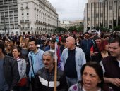 بالصور.. تظاهرات لعمال يونانيون رفضا للإجراءات التقشفية فى أثينا