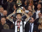 ألفيس لـ"ريال مدريد": حفل تتويج يوفنتوس بالألقاب بدأ