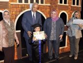 رئيس جامعة الإسكندرية يشهد احتفال رياض الأطفال بتخريج دفعة الروضة النموذجية